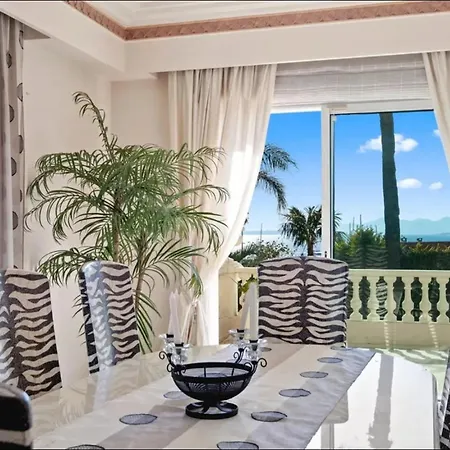 Apartment Avec Parking Et A Proximite De La A Cap-d'Ail